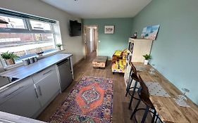 Seashell Cottage - Dog Friendly 1 Bed Cottage Close To The Sea